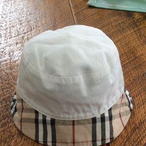 Burberry reversible bucket style hat